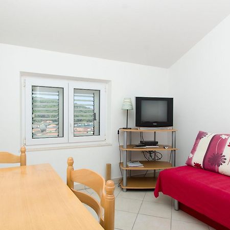 Apartments Вела-Лука Екстер'єр фото